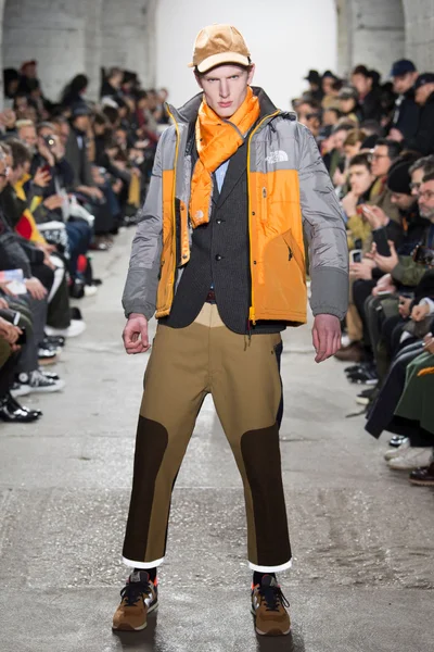 Look 37